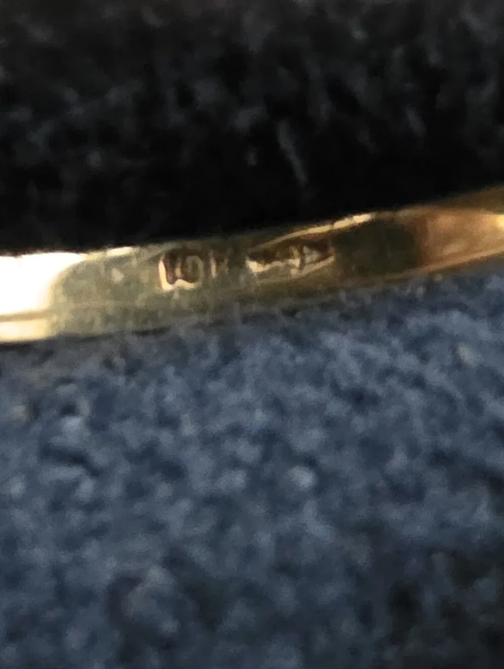 10k Onyx, Diamond Chip Yellow Gold Filigree Ring (Vintage)